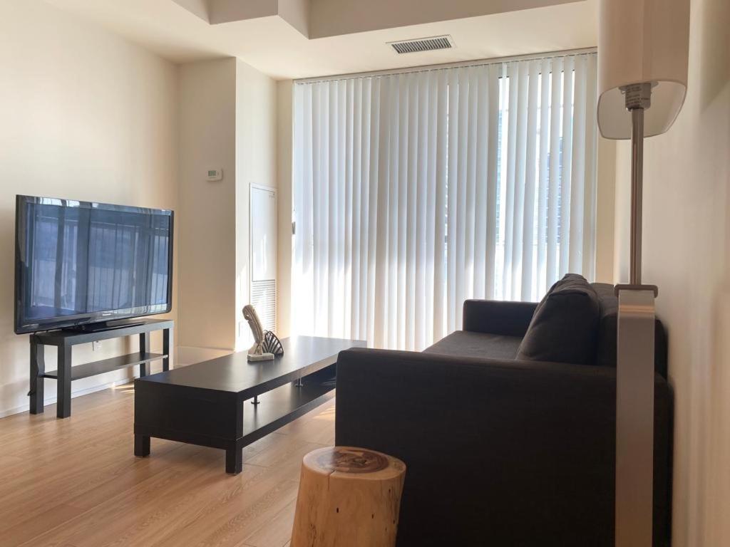 Grand View 2Br/2Ba Condos Cn Tower,Union,Tiff/Mtcc Toronto Zewnętrze zdjęcie