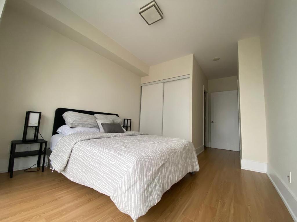 Grand View 2Br/2Ba Condos Cn Tower,Union,Tiff/Mtcc Toronto Zewnętrze zdjęcie
