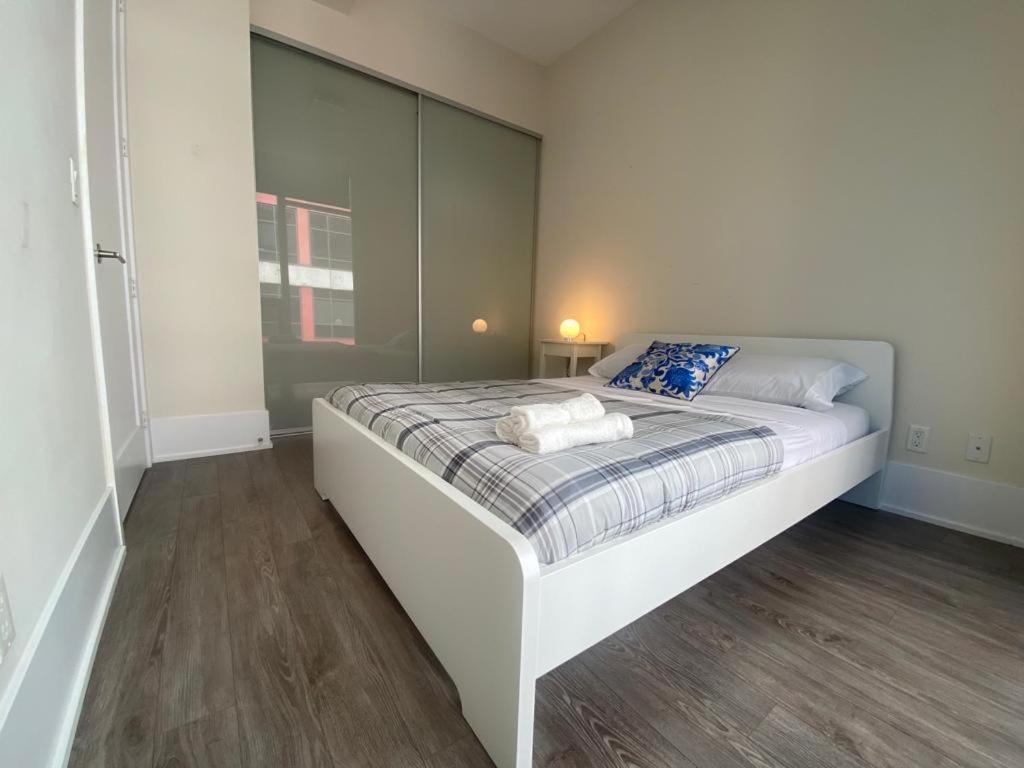 Grand View 2Br/2Ba Condos Cn Tower,Union,Tiff/Mtcc Toronto Zewnętrze zdjęcie